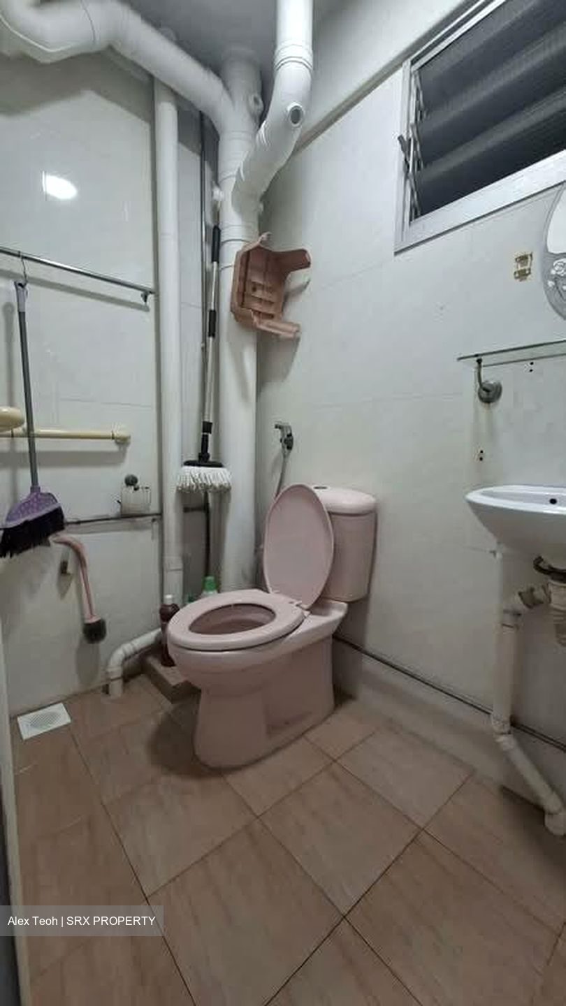 Blk 323 Bukit Batok Street 33 (Bukit Batok), HDB 4 Rooms #573932731